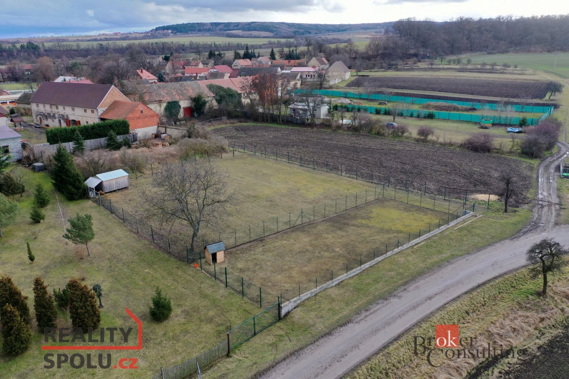 Prodej, pozemky/bydlení, 1327 m2, Louny, Louny [ID 81412]