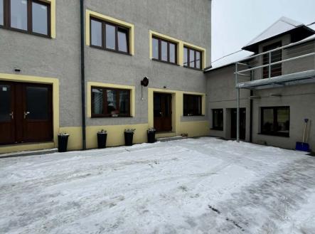 Pronájem komerčního objektu, jiný, 60 m²