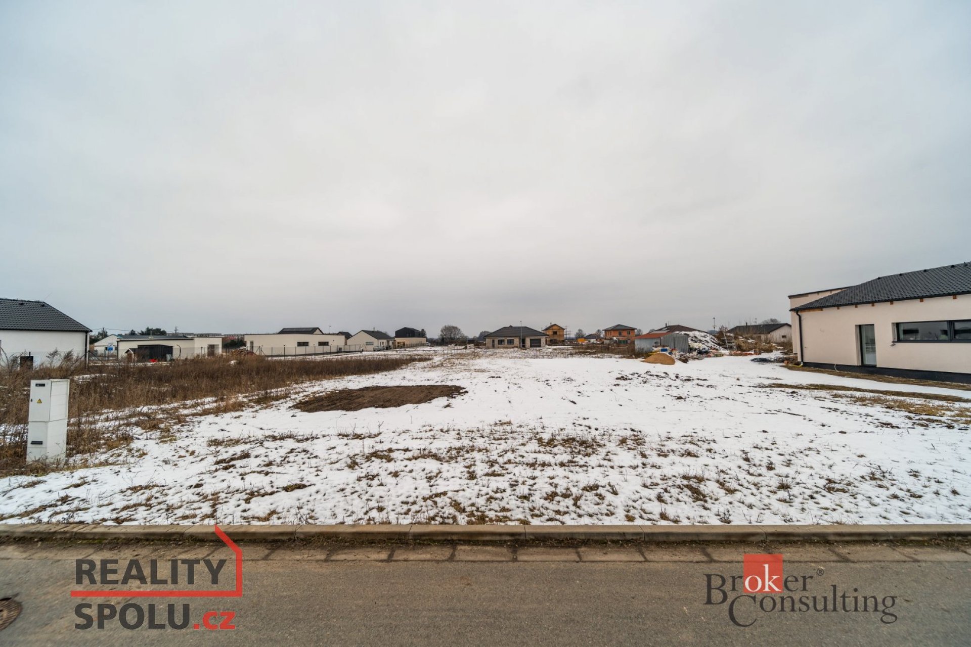 Prodej, pozemky/bydlení, 781 m2, Dašice, Pardubice [ID 80949]