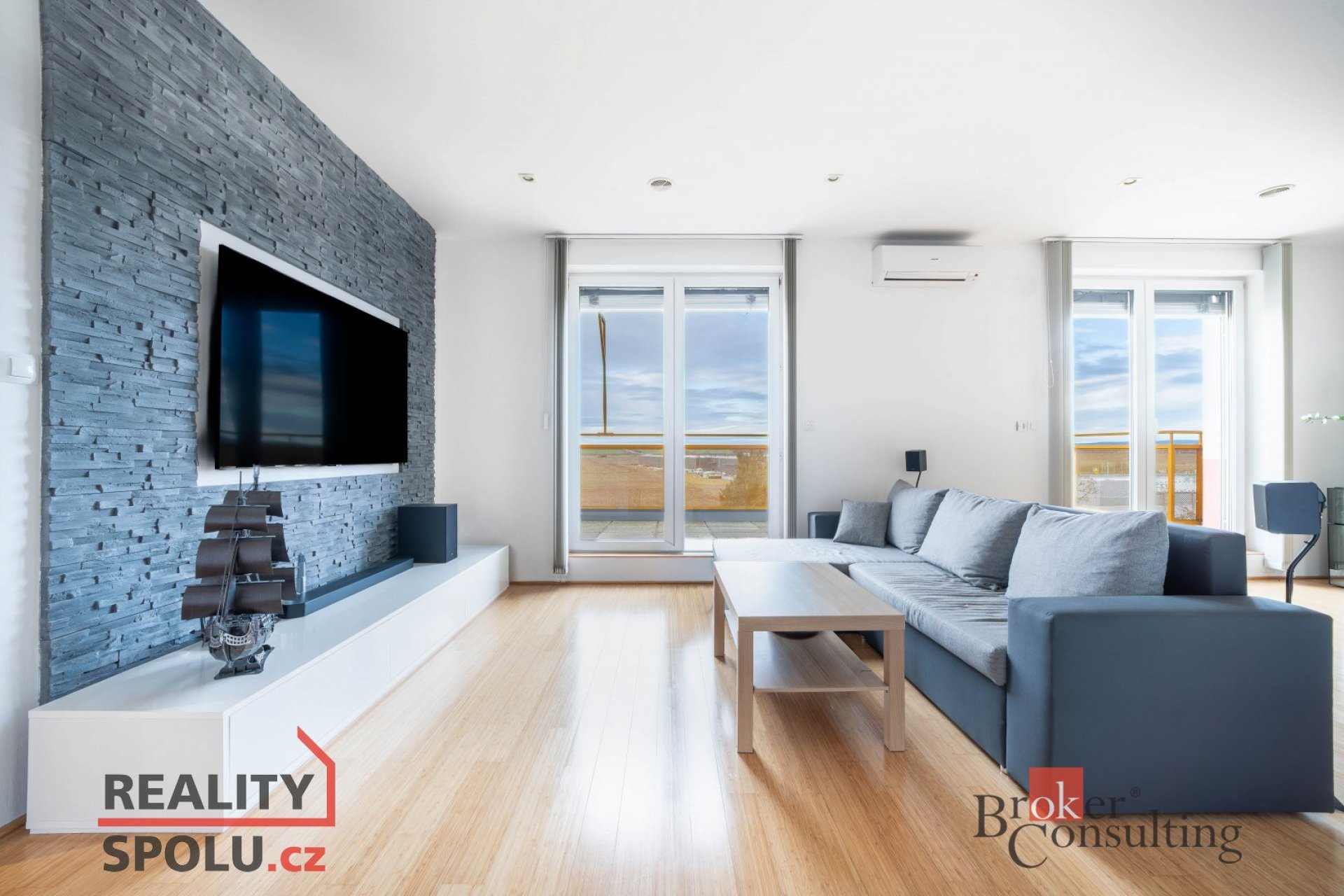 Prodej krásného prostorného bytu v Pohořelicích!