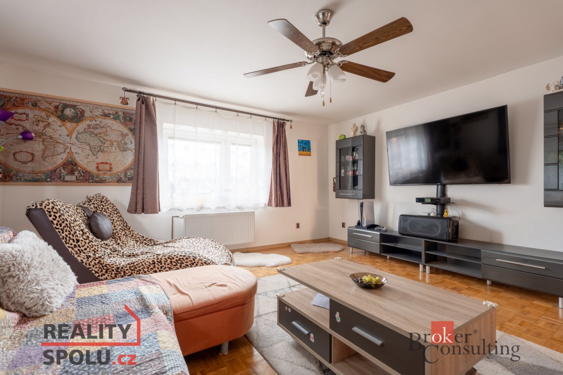 Rodinný dům Lípa, 280m2, 4+kk 118m2, 3+kk 118m2, suterén 44m2, pozemek 1010m2