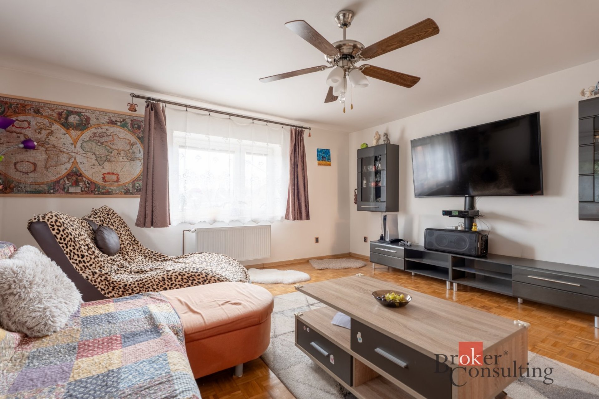 Rodinný dům Lípa, 280m2, 4+kk 118m2, 3+kk 118m2, suterén 44m2, pozemek 1010m2