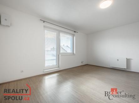 Pronájem bytu, 1+kk, 37 m²