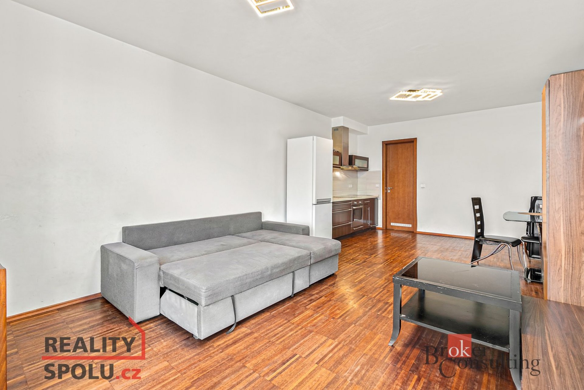 Prodej bytu 2+kk 68 m2 , terasa 6m2 + garážové stání Jeremiášova 2722/2c, Praha 5