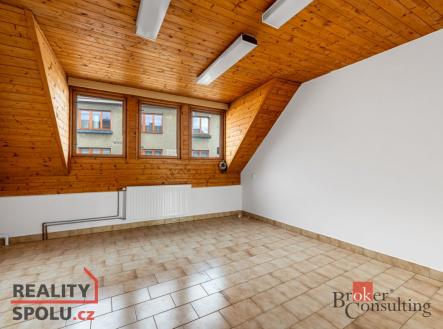 Pronájem komerčního objektu, jiný, 88 m²