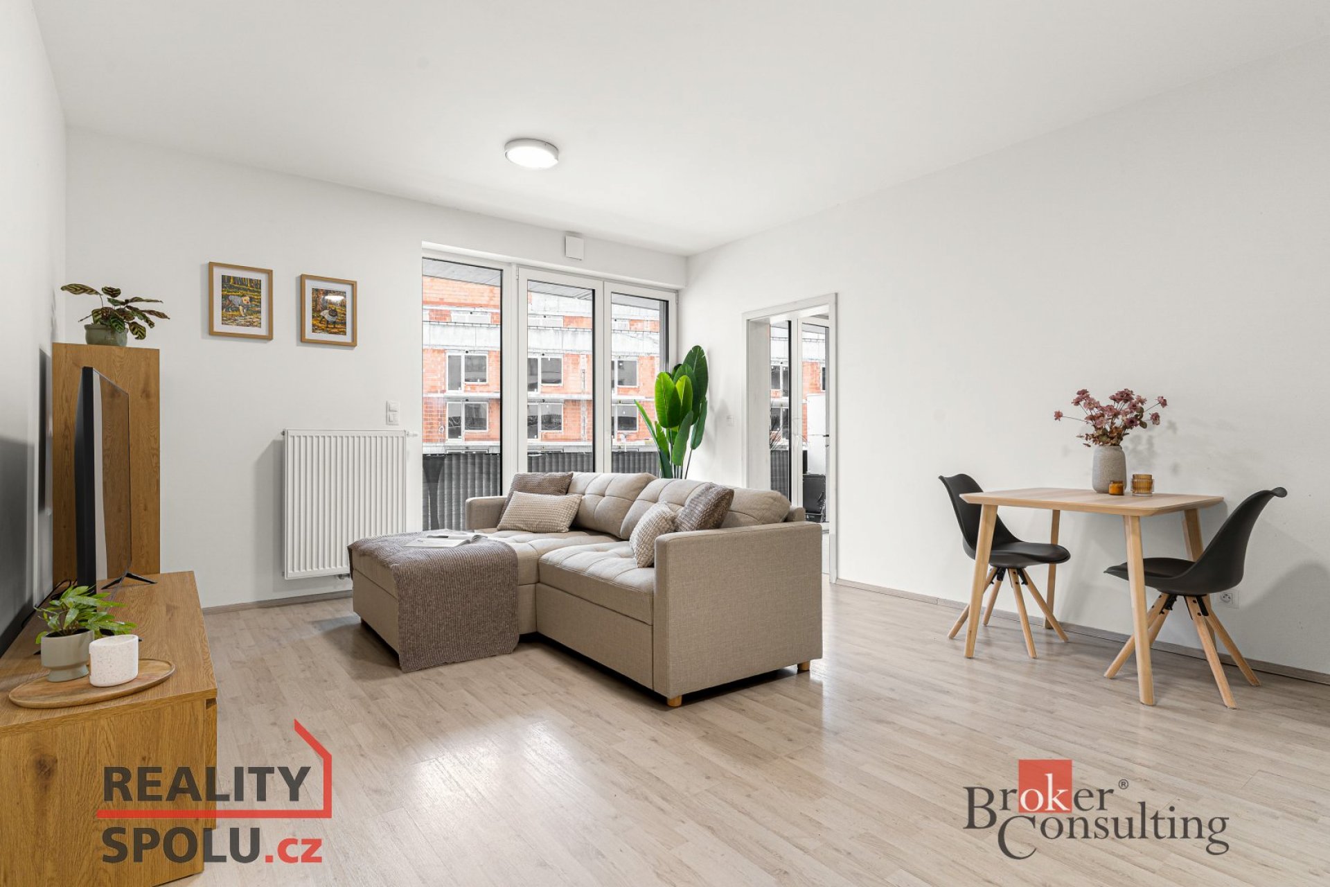 Moderní byt 3+kk s prostornou terasou a garážovým stáním – úsporná novostavba s výbornou dostupností