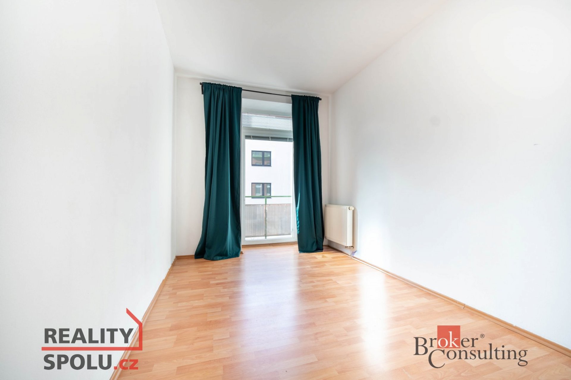 Pronájem prostorného bytu 3+1!