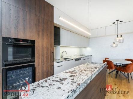 Pronájem bytu, 2+kk, 62 m²