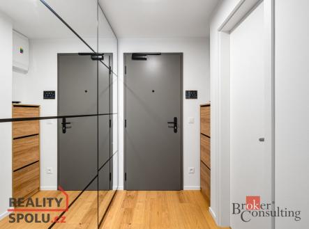 Pronájem bytu, 1+kk, 38 m²