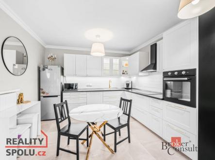 Pronájem bytu, 2+kk, 64,67 m²