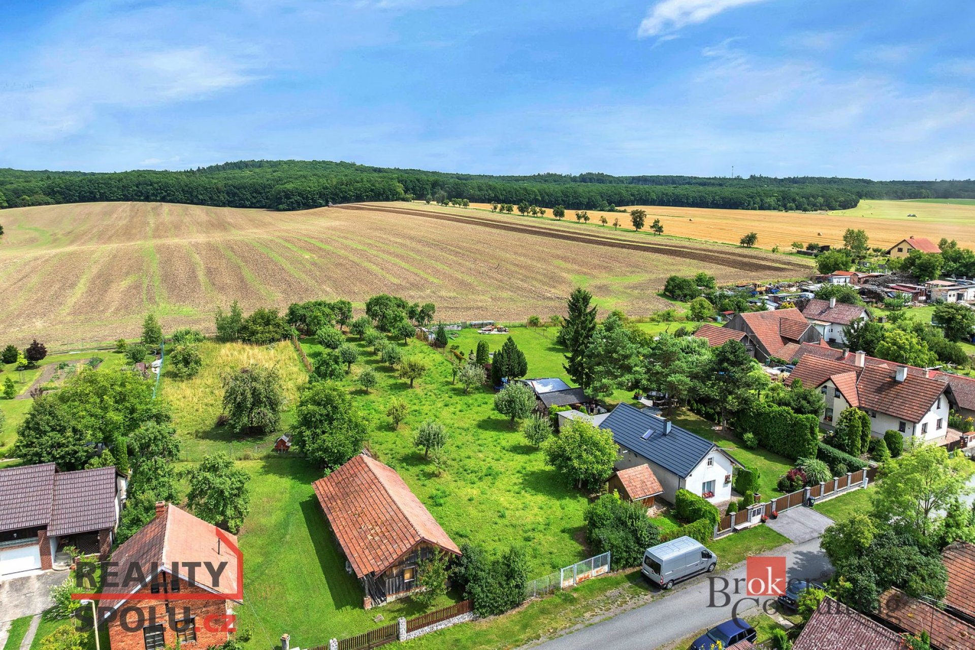 Prodej pozemku o výměře 1.513 m² – Chroustov, okr. Nymburk