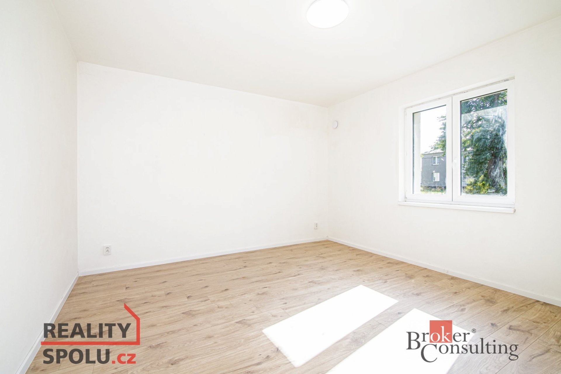 Prodej, byty/1+1, 37.5 m2, Cottonové 1961/1, Mariánské Hory, 70900 Mariánské Hory a Hulváky [ID 8230