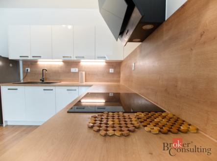 Pronájem bytu, 2+kk, 61 m²