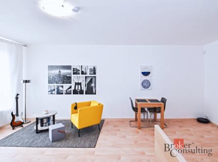 Pronájem bytu, 1+kk, 40 m²