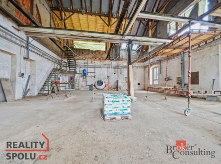 Pronájem komerčního objektu, sklad, 146 m²