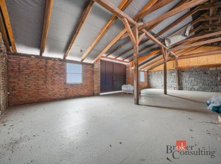 Pronájem komerčního objektu, sklad, 82 m²