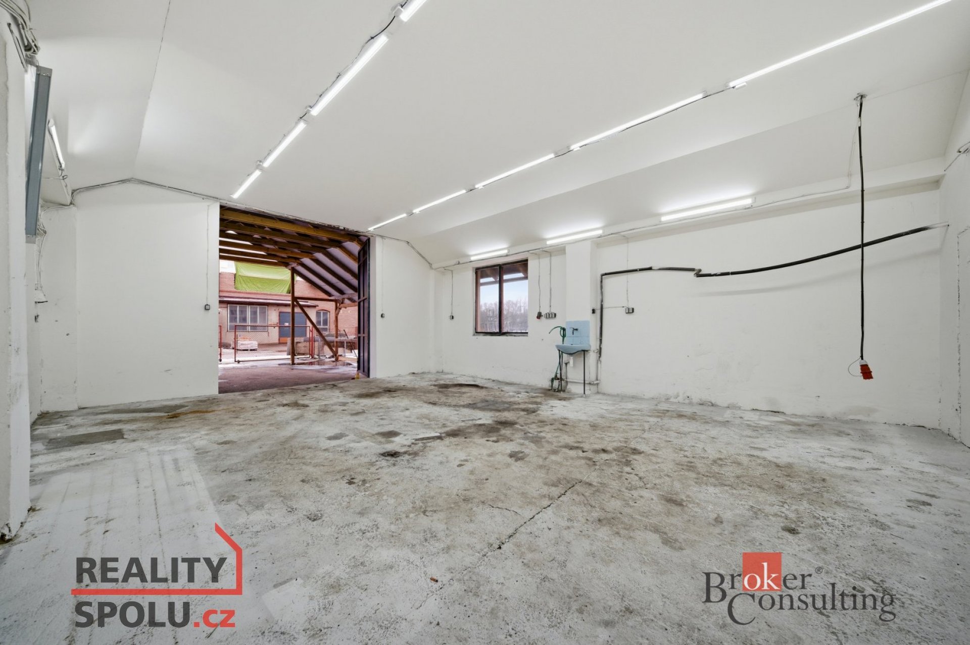 Pronájem, komerční/sklad, 56 m2, Stěžery  [ID 82121]