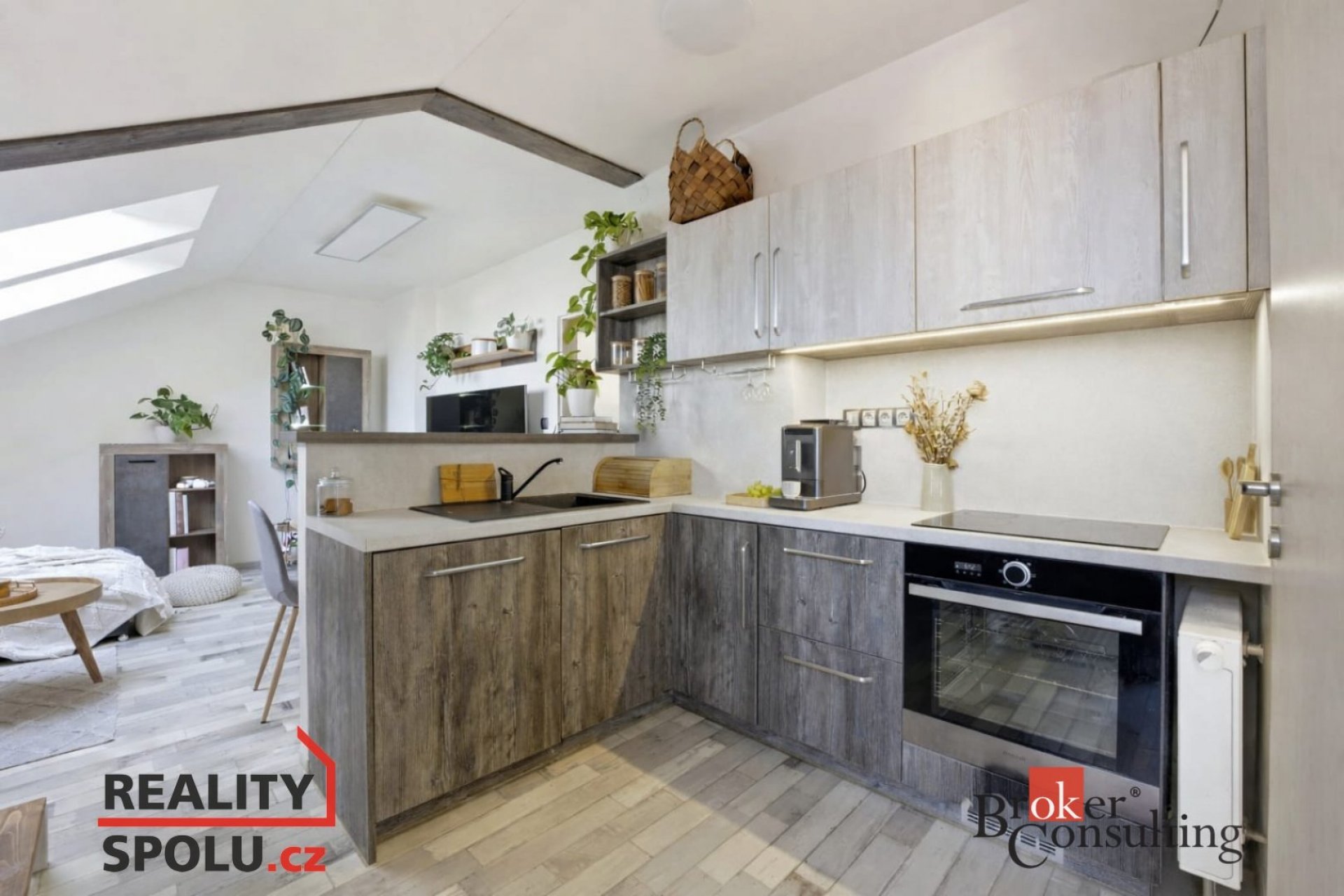 Prodej, byty/3+kk, 65.86 m2, Nerudova 738, 53304 Sezemice, Pardubice [ID 82239]