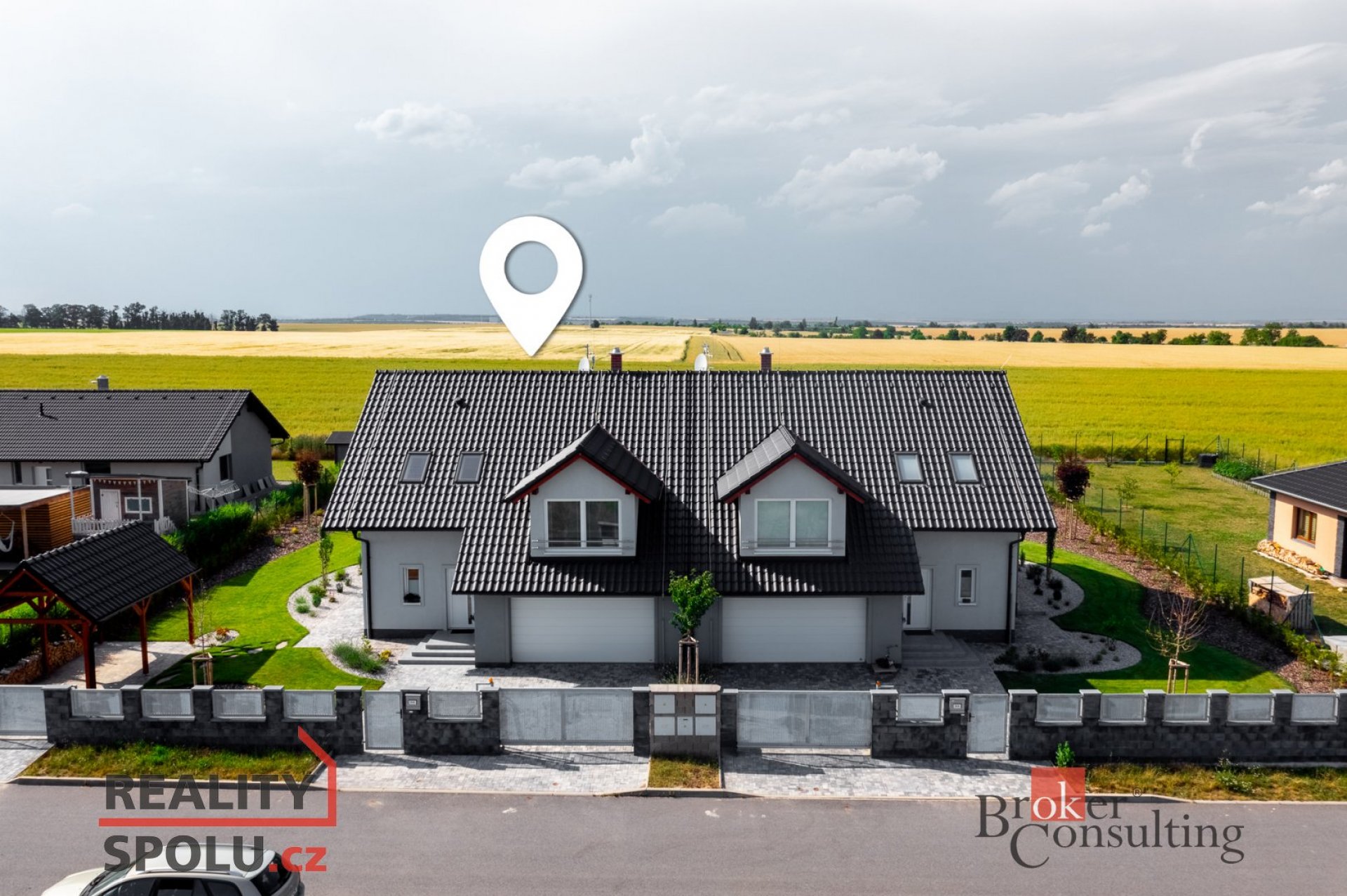 Rodinný dům s bazénem