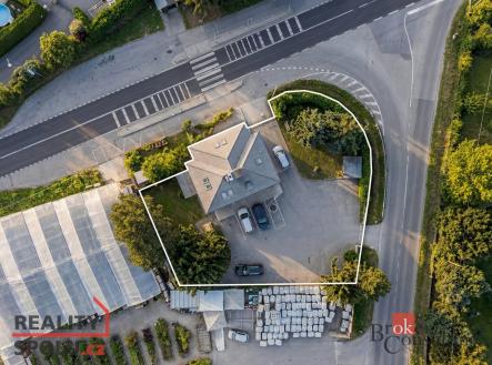 Prodej komerčního objektu, jiný, 186 m²