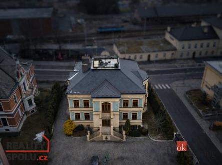 Pronájem domu/vily, 280 m²