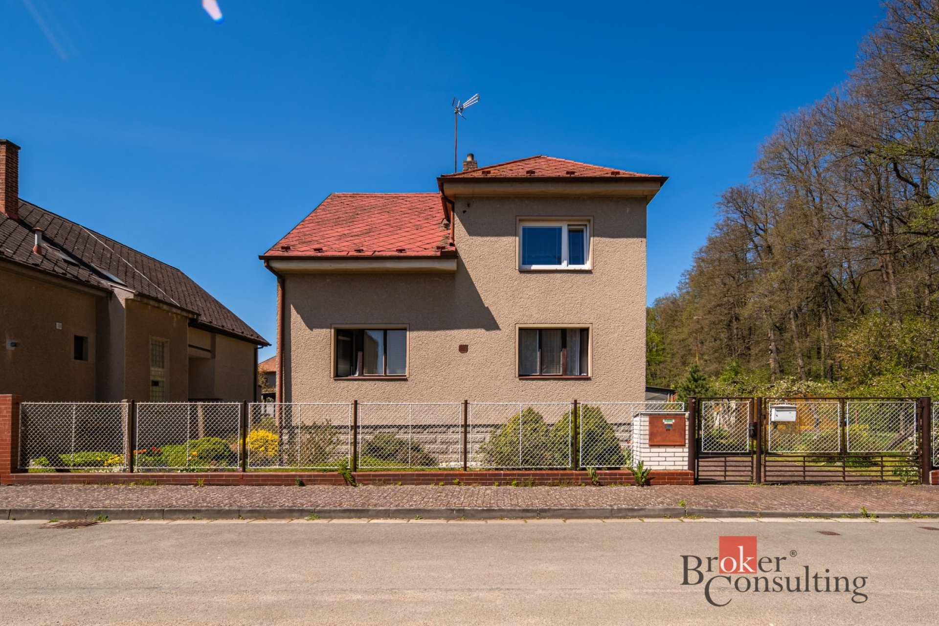 Prodej rodinného domu – Týniště nad Orlicí | Skvělá adresa, klid a potenciál!