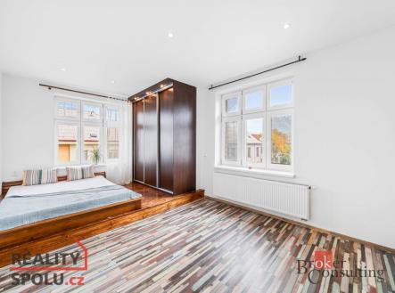 Pronájem bytu, 2+kk, 57 m²