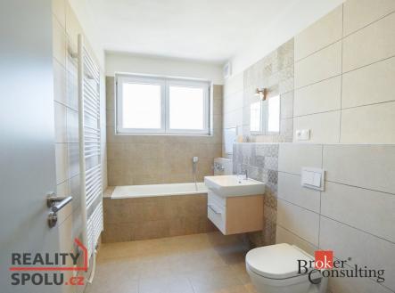 Pronájem bytu, 1+kk, 37 m²