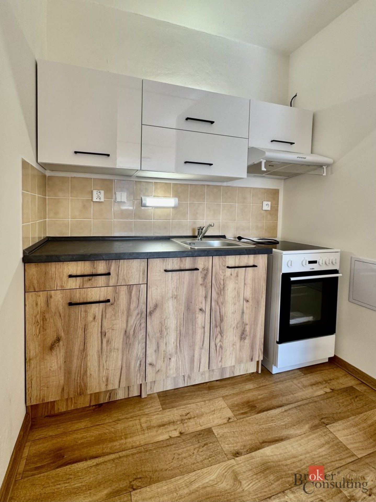 Pronájem, byty/2+kk, 45 m2, Zborovská 350, 26223 Jince, Příbram [ID 83103]