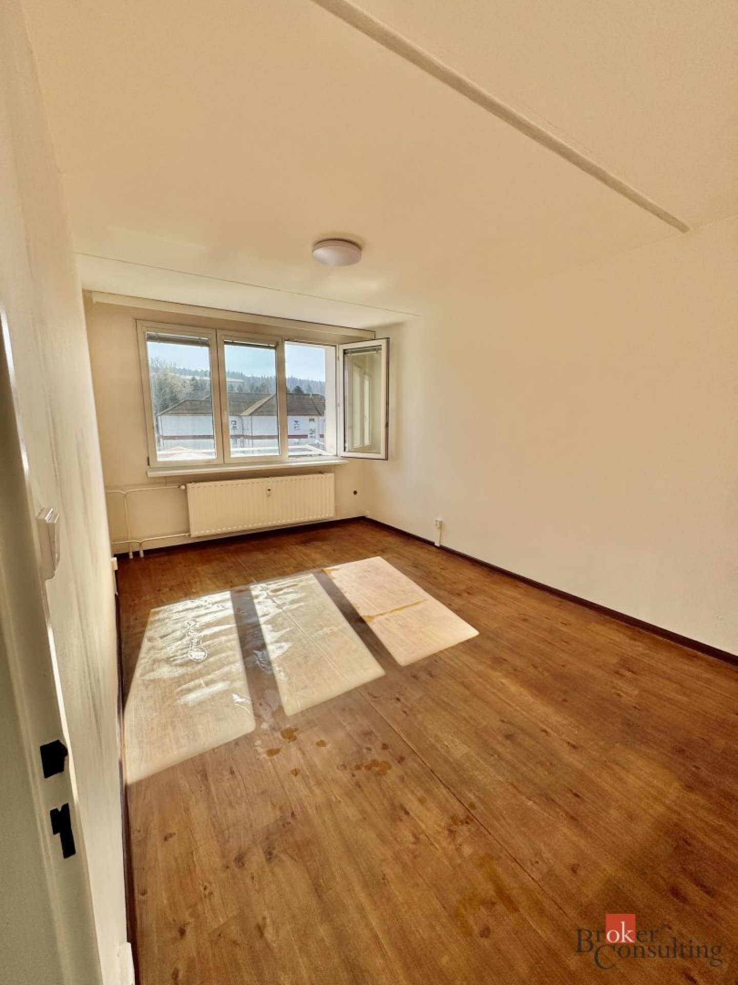 Pronájem, byty/2+kk, 45 m2, Zborovská 350, 26223 Jince, Příbram [ID 83103]