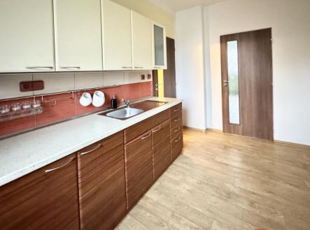 Pronájem bytu, 1+1, 37 m²