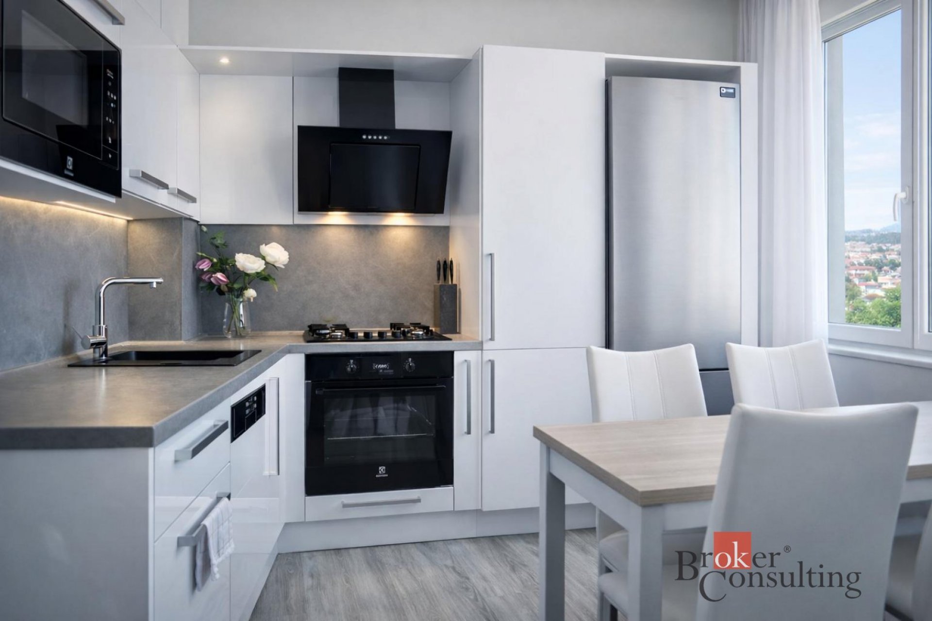 Prodej, byty/4+1, 81 m2, Nýřanská, 32300 Plzeň, Plzeň-město [ID 82784]