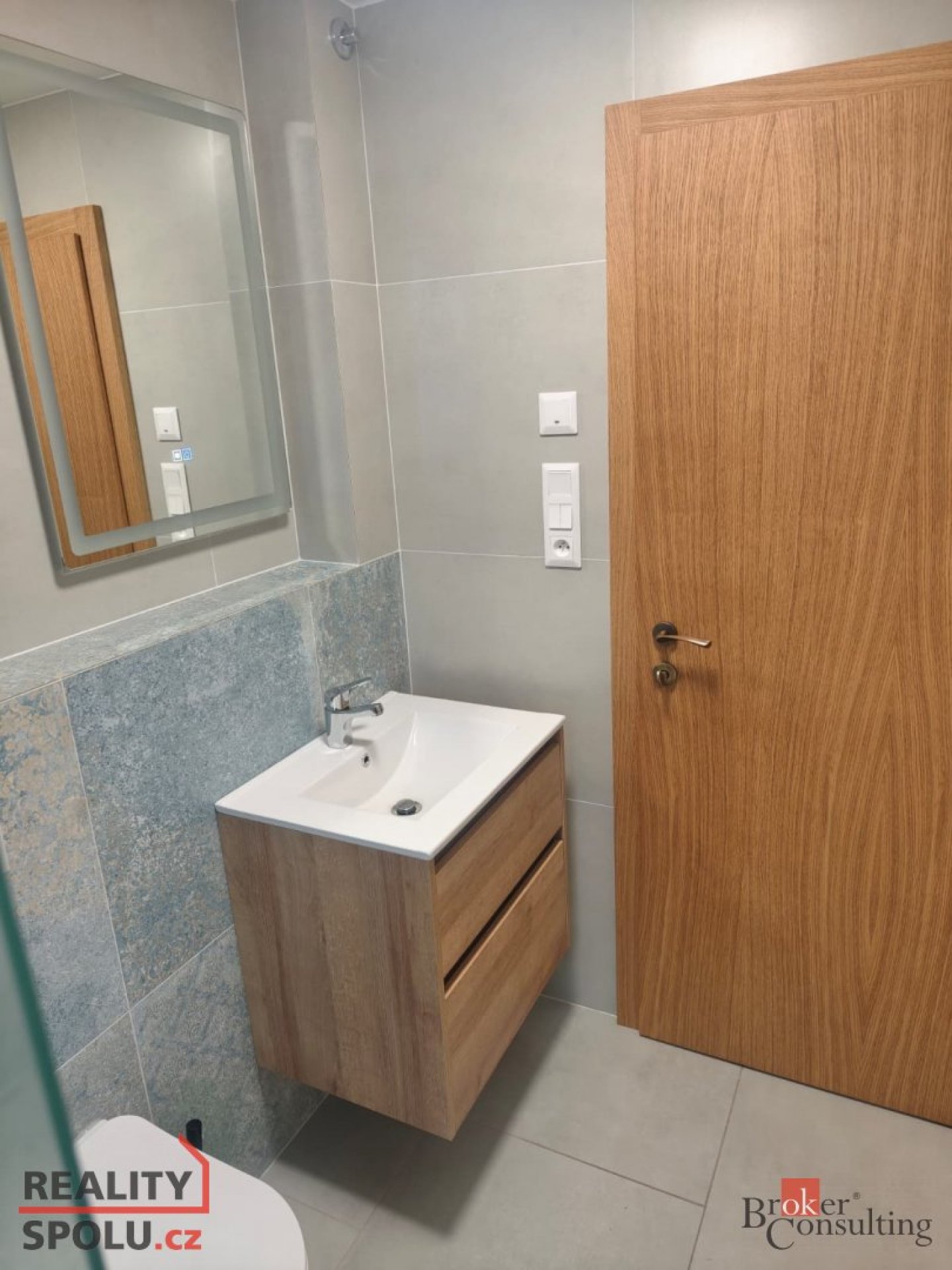 Krásný vzdušný byt 1+kk v Plzni na Nové Hospodě