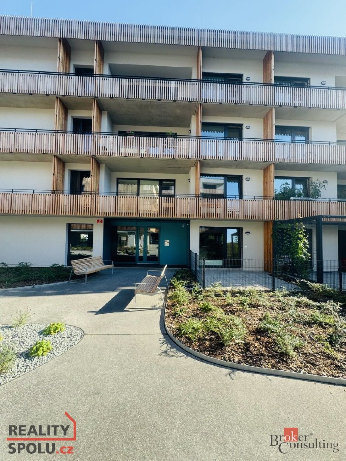 Pronájem, byty/1+kk, 30 m2, Kartónová 2844/10, Východní Předměstí, 32600 Plzeň 2-Slovany [ID 83382]