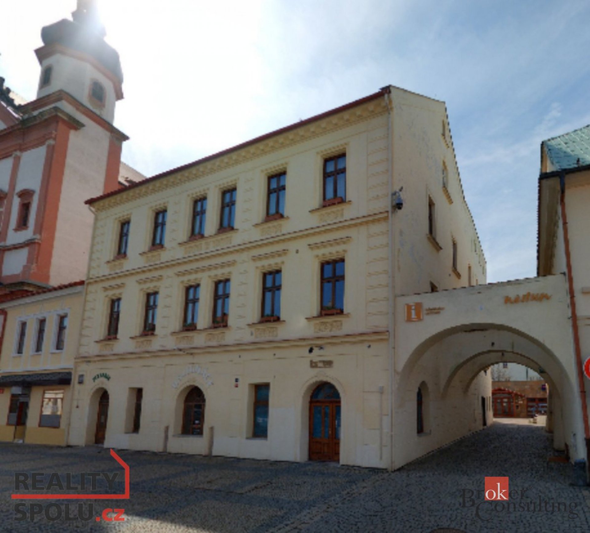 Pronájem, byty/2+1, 61 m2, náměstí 1. Máje 91, 43001 Chomutov, Chomutov [ID 82733]