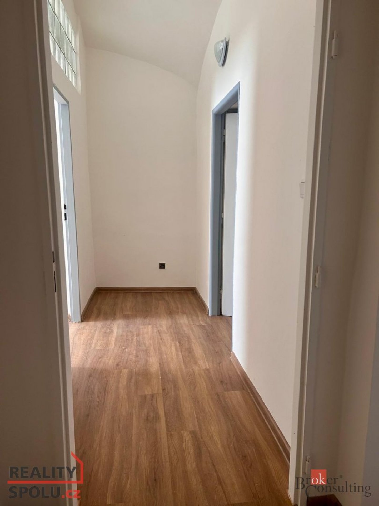 Pronájem, byty/2+1, 61 m2, náměstí 1. Máje 91, 43001 Chomutov, Chomutov [ID 82733]