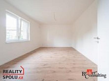 Pronájem bytu, 1+1, 37 m²