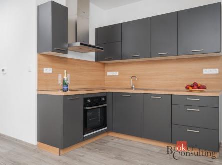 Pronájem bytu, 3+kk, 80 m²