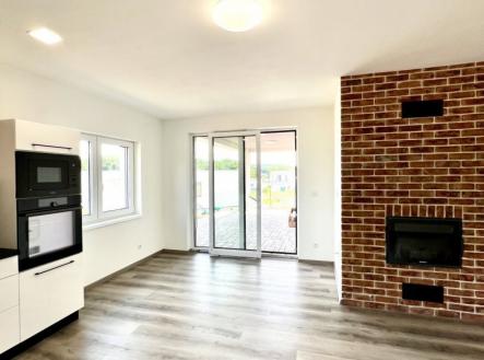 Pronájem domu/vily, 130 m²