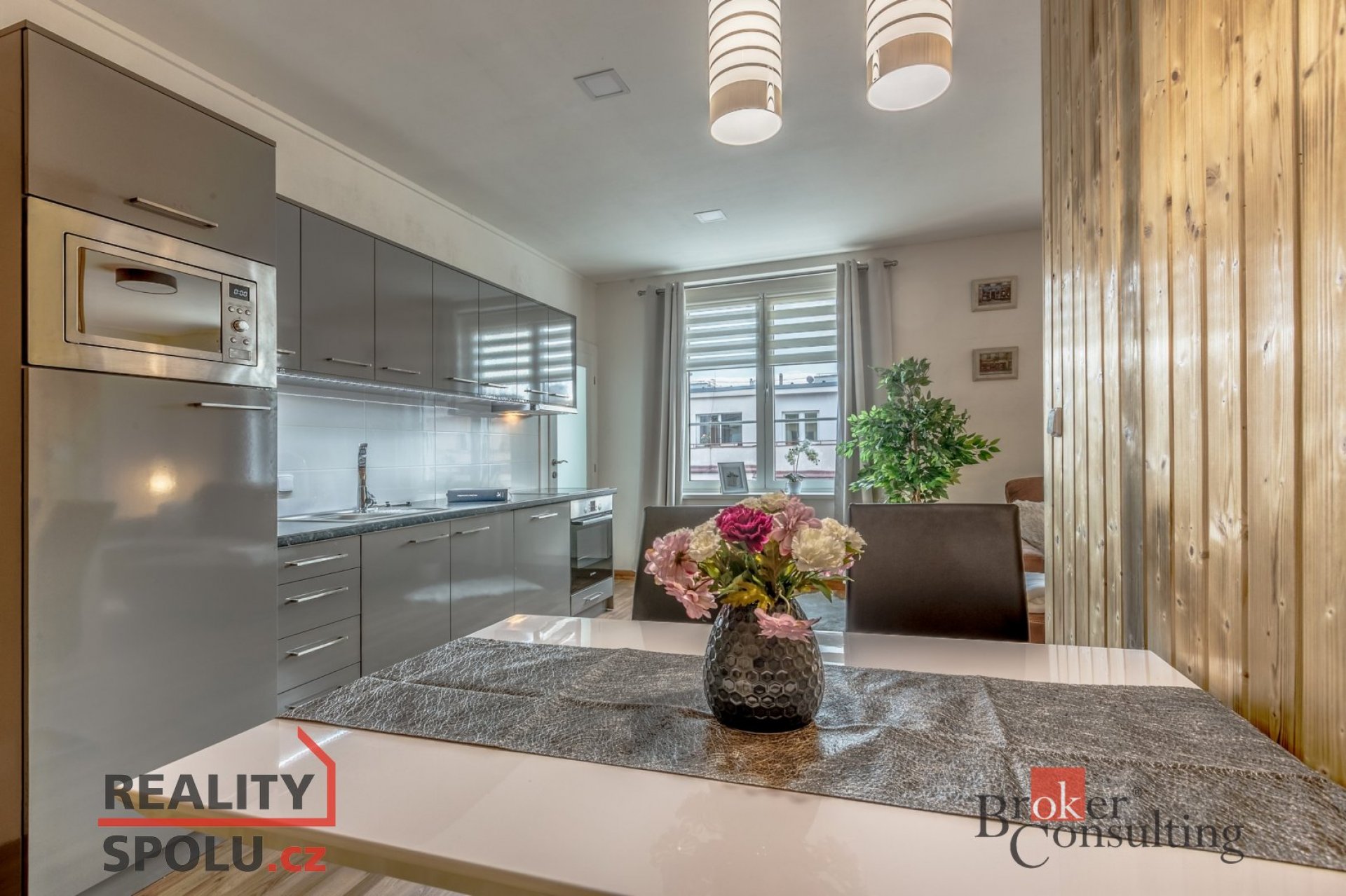 Pronájem bytu 51,1 m², P 4 - Nusle, ul. U Družstva Repo, kompletně zařízený