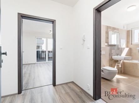 Pronájem bytu, 1+kk, 36 m²