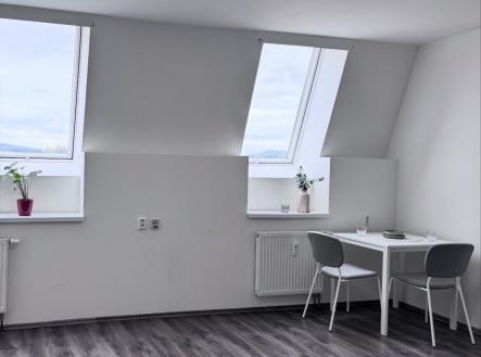 Pronájem bytu, 1+1, 32 m²