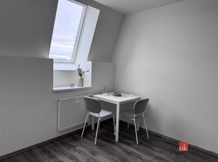 Pronájem bytu, 1+kk, 32 m²