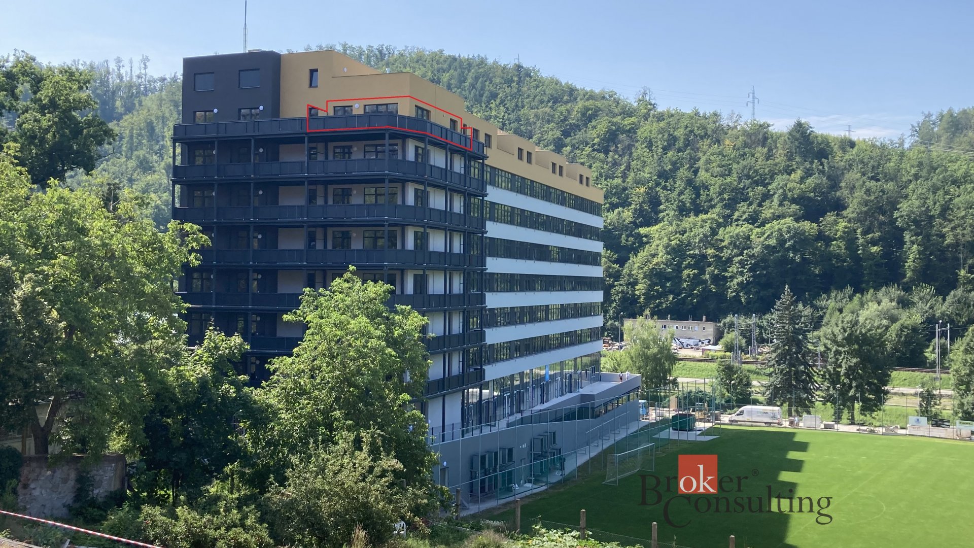 Pronájem, bytu 2+kk s terasou a parkováním