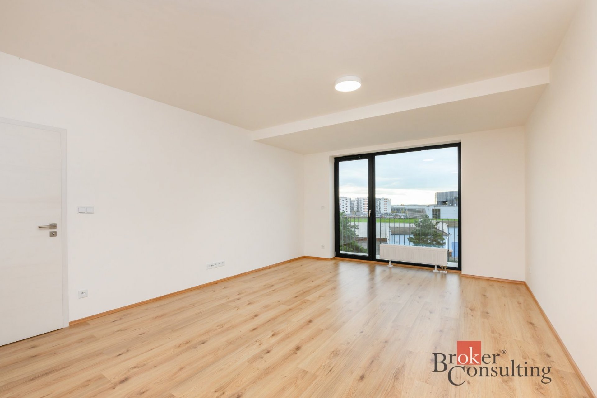 Pronájem, byt 2+kk, 73m2, Plzeň, ul. Železná