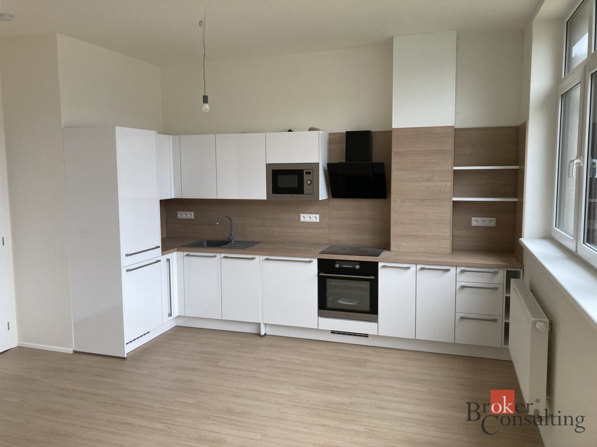 Pronájem bytu 1+kk 40m2, s krytým parkováním