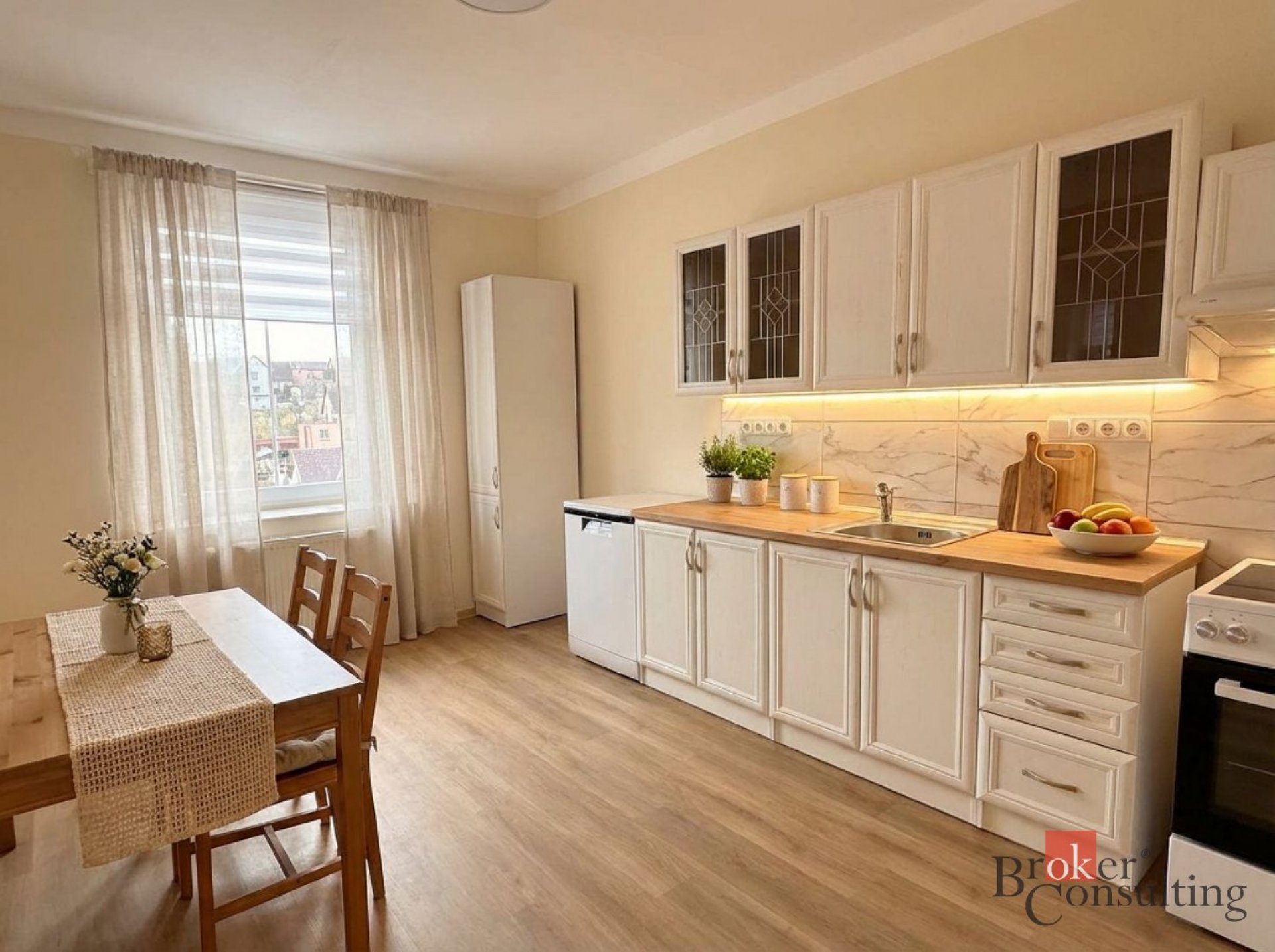 Krásný nově zrekonstruovaný byt 1+1 (38,6 m2) v klidné vilové čtvrti Letná