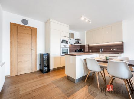 Pronájem bytu, 2+kk, 66 m²