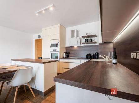 Pronájem bytu, 2+kk, 66 m²