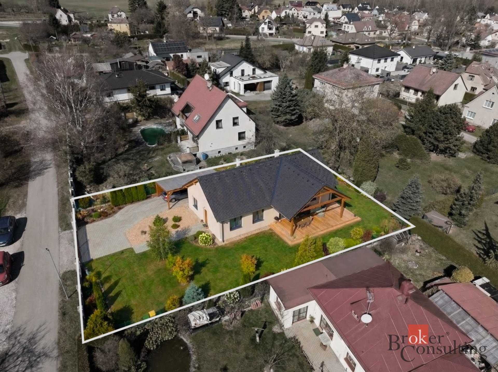 Prodej pozemku určeného k výstavbě rodinného domu ve Dvoře Králové nad Labem